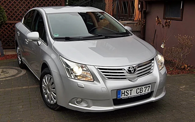 Toyota Avensis cena 26999 przebieg: 227000, rok produkcji 2009 z Raciąż małe 407